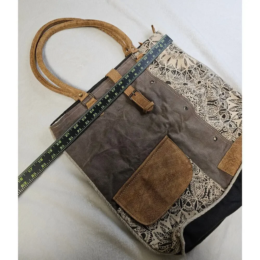 Maya Tote Bag. Leather & Canvas. Floral large bag. Zip closure. Multiple pockets